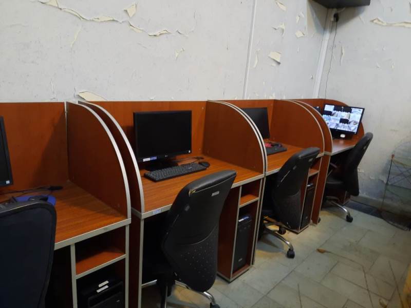 بخش کافی نت کتابحانه جمشید احمدی