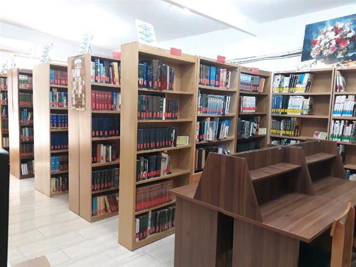 بخش مرجع کتابخانه عمومی جمشید احمدی